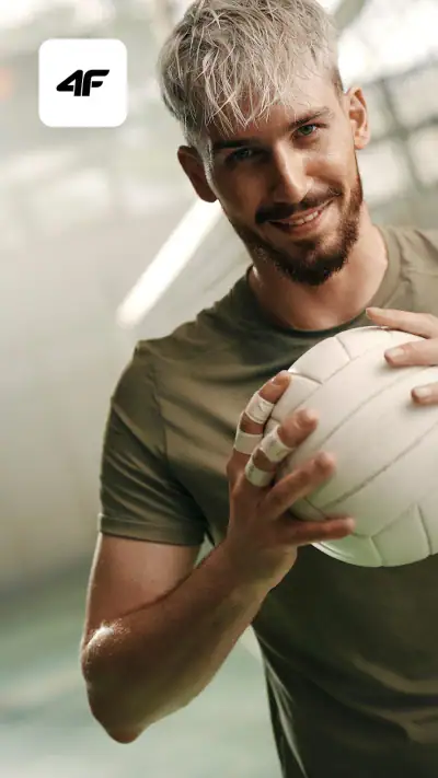4F - moda sportowa online screenshot 1